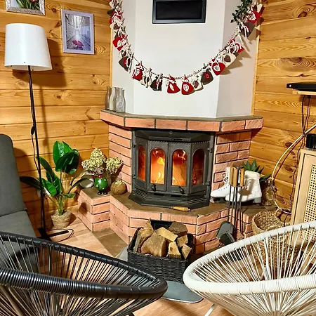 Ferienhaus Bez Adresu I Sąsiadów