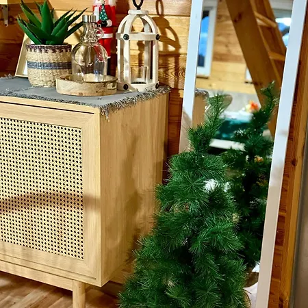 Ferienhaus Bez Adresu I Sąsiadów